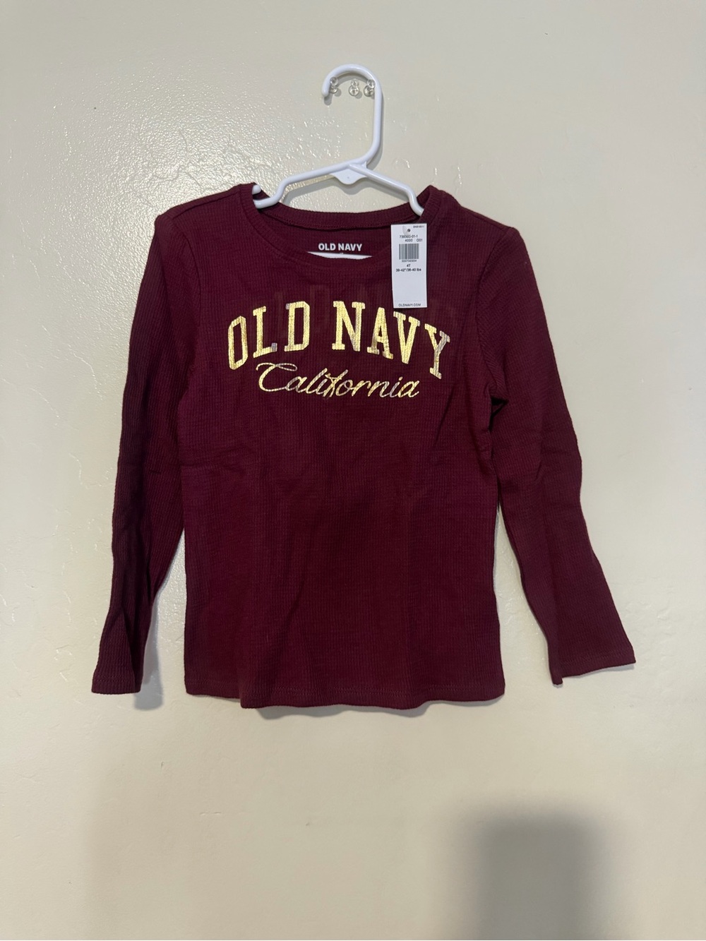 New 4T Old Navy Maroon Long-Sleeve Graphic Tee with Gold Lettering